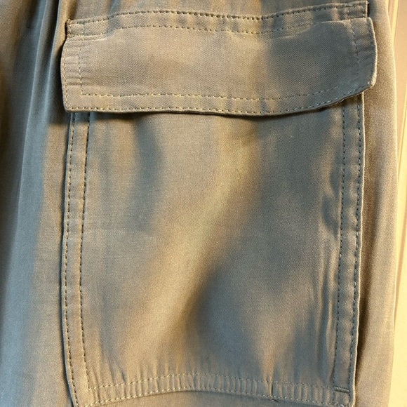 J. Jill viscose utility belted skirt - Picture 5 of 7